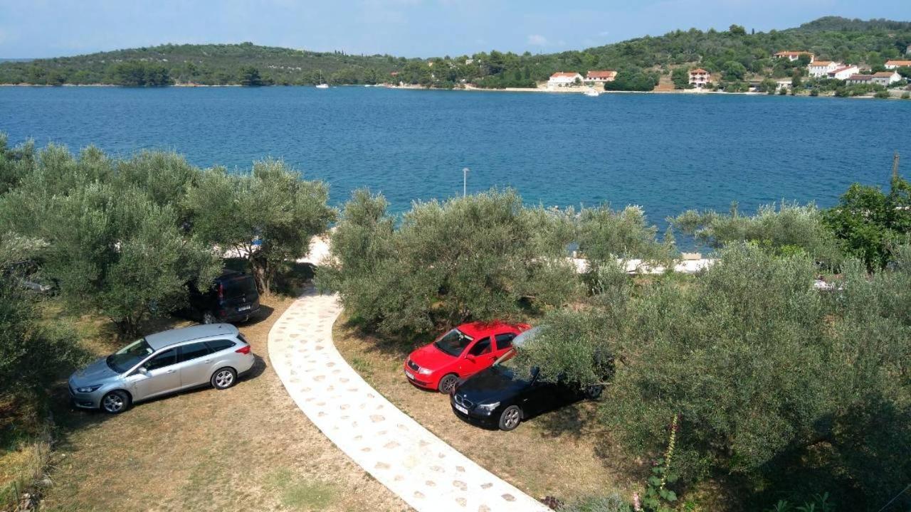 Apartments By The Sea Luka, Dugi Otok - 8182 Luka  Exterior photo